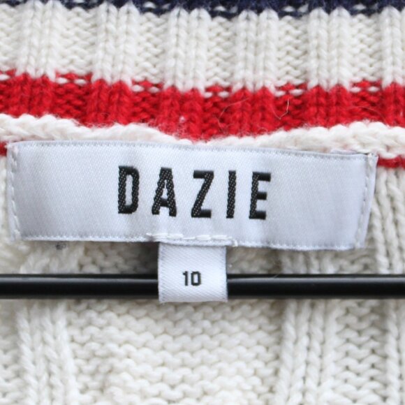 Dazie Cream Cable Knit Oversized Blue Red Trim V-Neck Varsity Sweater Vest sz 10 - Picture 3 of 6